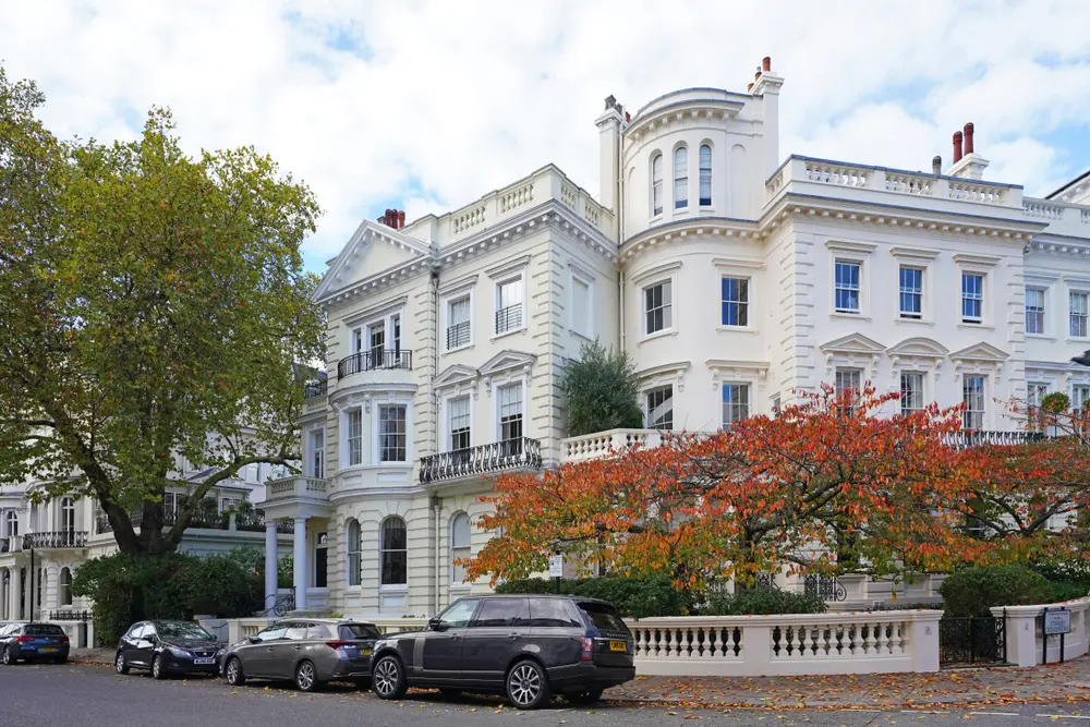 £1.2M Auction Bridging Loan for Central London Flat Purchase