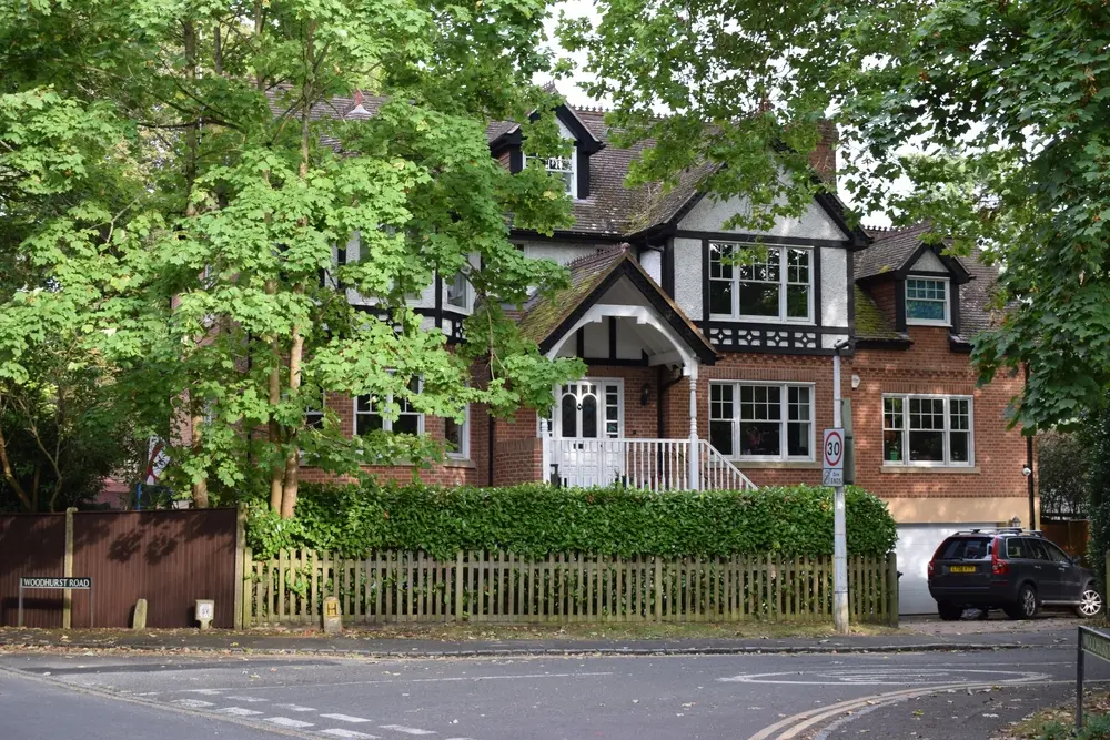 £1.35M Self Build Bridging Loan to Secure Rare Plot and Commence High-Spec Development