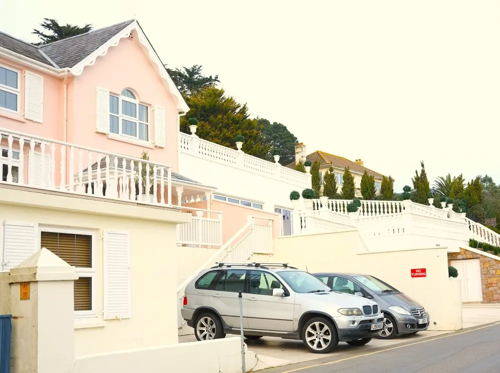 £1.65M Self Build Bridging Loan to Secure Waterfront Development Plot