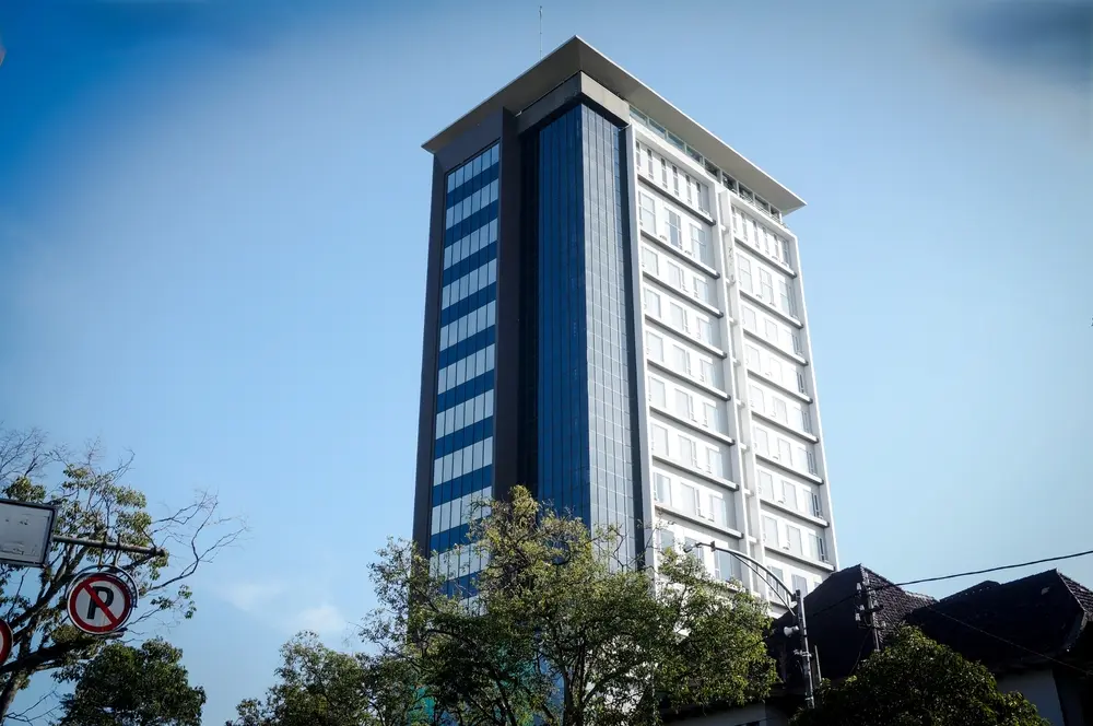 Commercial Bridging Loans: Fast, Flexible Finance for Time-Sensitive Business Property Transactions