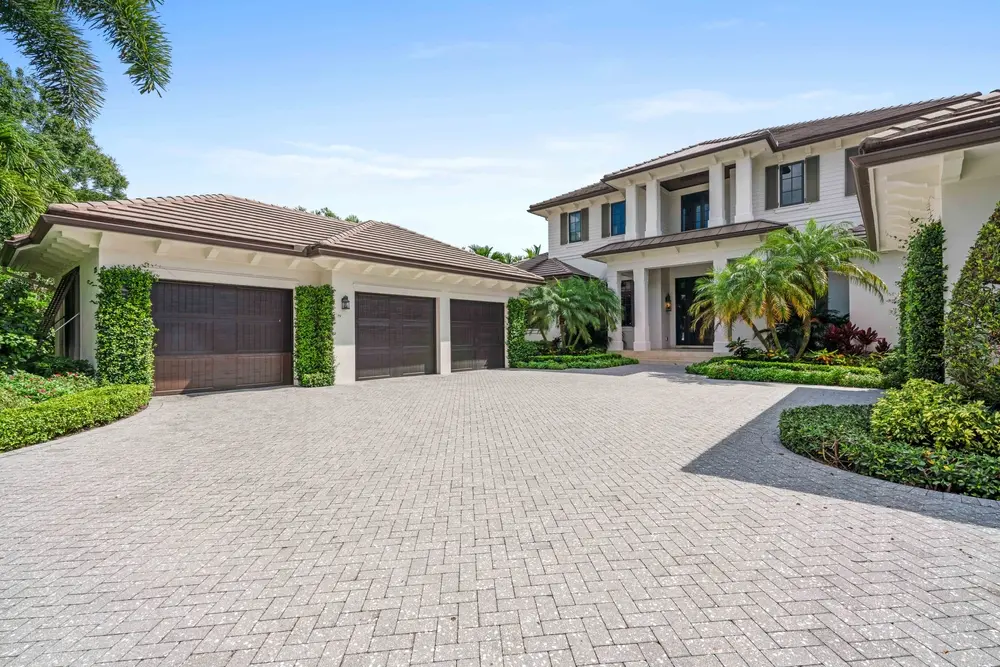 £800,000 Quick Bridging Loan to Complete Time-Sensitive Residential Purchase