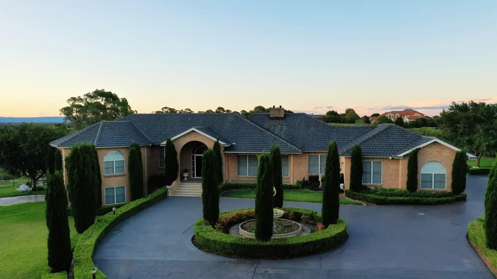 £850,000 Quick Bridging Loan to Secure Time-Sensitive Residential Opportunity